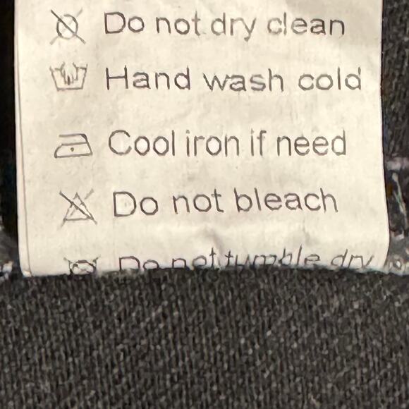 Papaya Branch Distressed Shacket‎ NWT Black size Medium Snap Front - Picture 13 of 16